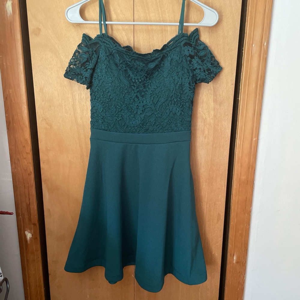 NWT Homecoming Holiday Semi Mini Off Shoulder Hunter Green Aline Party Dress sz3